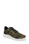 STEVE MADDEN RUN SNEAKER,RUN02S1