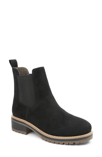 Kensie Kerman Lug Boot In Black Microfiber