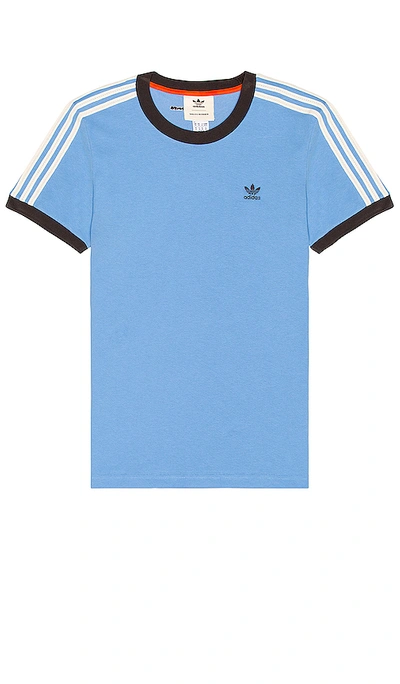 Adidas Originals Graphic Tee In 蓝色