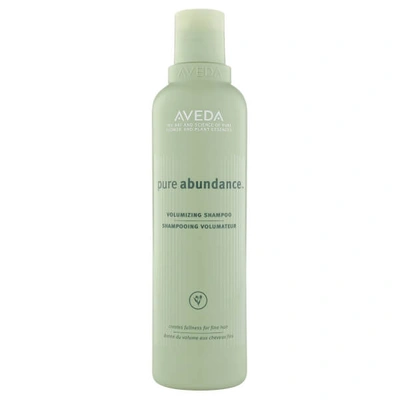 Aveda Pure Abundance Volumising Shampoo 250ml In White