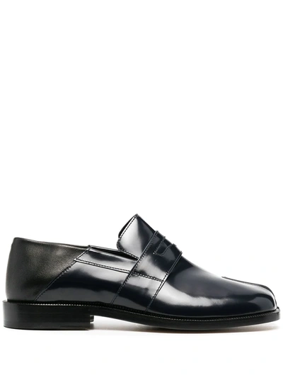 Maison Margiela Polished Tabi Loafers In Blue