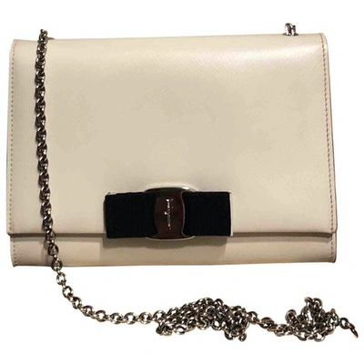 Pre-owned Ferragamo White Leather Clutch Bag