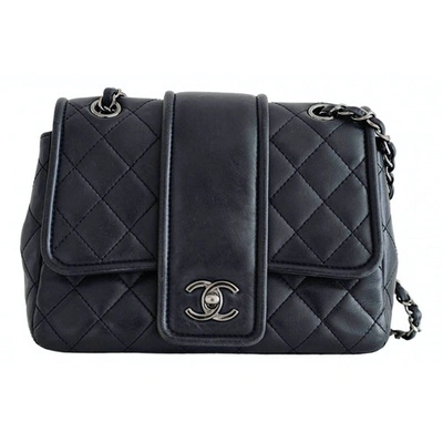 Pre-owned Chanel Navy Leather Handbag