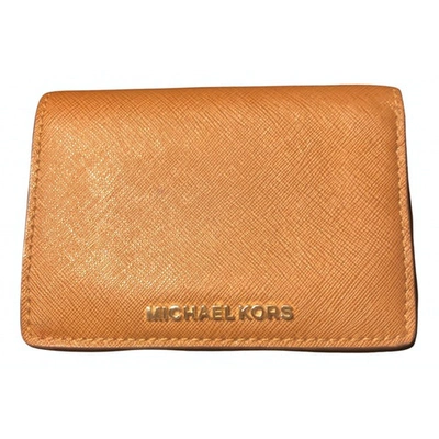 Pre-owned Michael Kors Leather Wallet In Brown