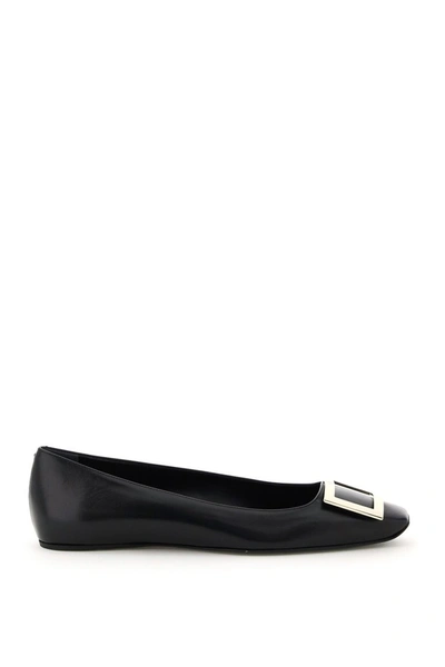 Roger Vivier Trompette Bellerine Glossed-leather Ballet Flats In Nero