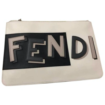 Pre-owned Fendi Leather Small Bag In White