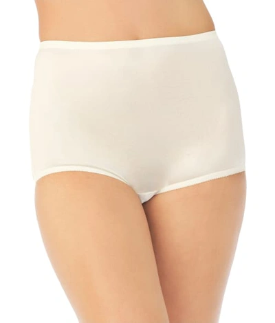 Vanity Fair Classic Ravissant Full Brief In Beige