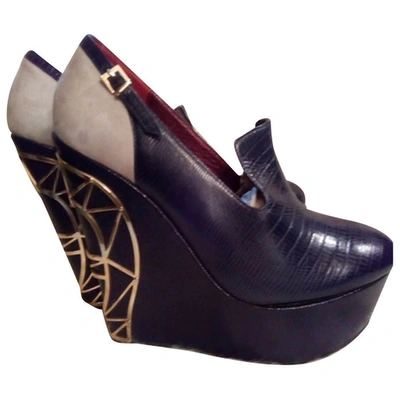Pre-owned Aigner Leather Heels In Black