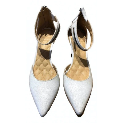 Pre-owned Ikks Leather Heels In White