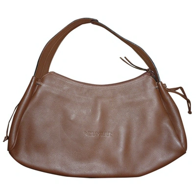 Pre-owned Neuville Leather Handbag In Brown