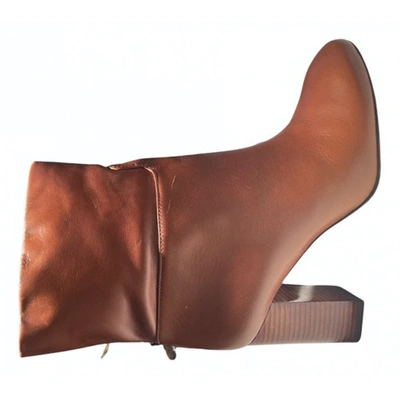Pre-owned Tory Burch Leather Ankle Boots In Camel