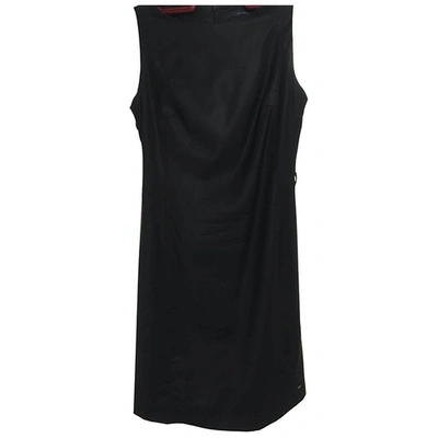 Pre-owned Tommy Hilfiger Wool Mid-length Dress In Black