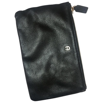 Pre-owned Aigner Leather Clutch Bag In Black