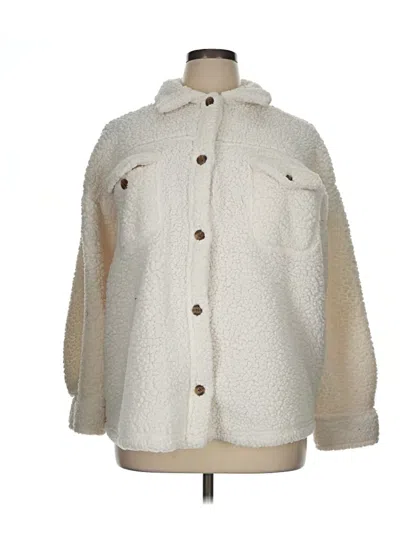 Pre-owned 32 Degrees Faux Fur Jacket In Ivory