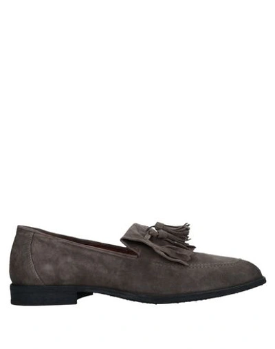 Officina 36 Loafers In Dove Grey