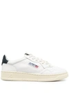 Autry Medalist Low-top Sneakers In White