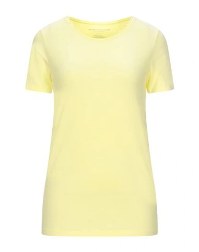 Majestic T-shirts In Yellow