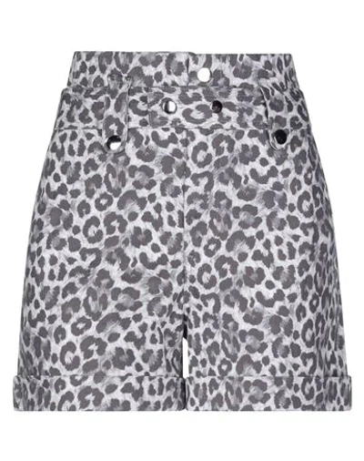Overlover Shorts & Bermuda Shorts In Light Grey