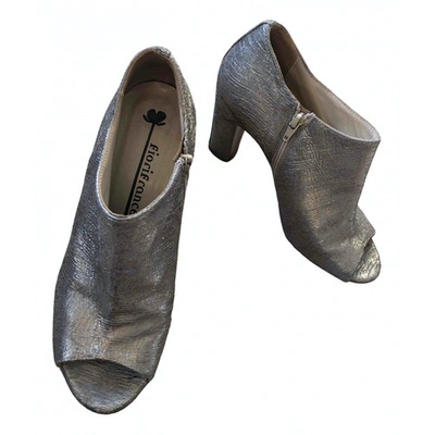 Pre-owned Fiorifrancesi Leather Heels In Silver