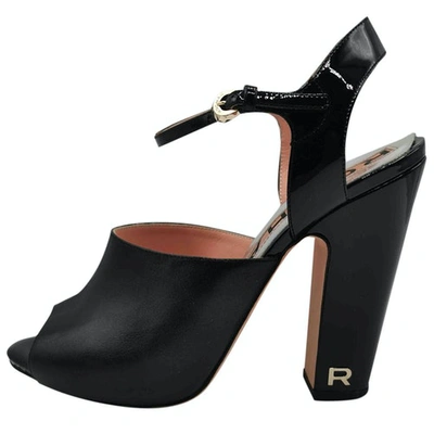 Pre-owned Rochas Leather Sandals In Black