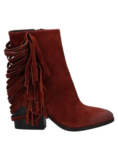 Fiorifrancesi Ankle Boots In Brick Red
