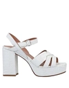 Janet & Janet Sandals In White