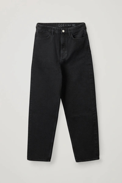 Cos Tapered Ankle-length Jeans In Black