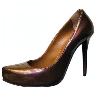Pre-owned Pinko Patent Leather Heels In Brown