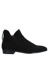 Unconventional Royal Boots In Black
