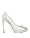 Roger Vivier Pumps In White