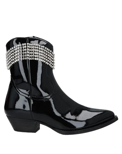 Chiara Ferragni Ankle Boots In Black