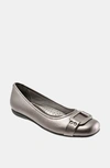 Trotters Sizzle Signature Mary Jane Flat Women's Shoes In Pewter Metallic