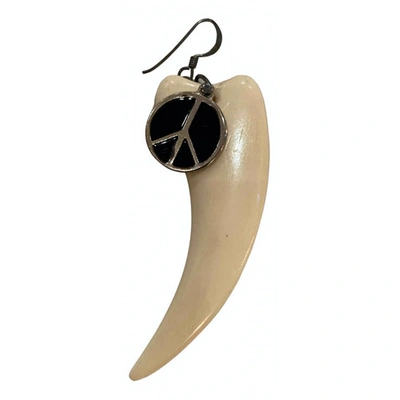 Pre-owned Mawi Horn Earrings In Ecru