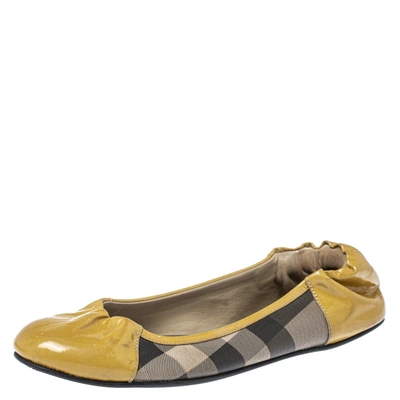 Pre-owned Burberry Beige Patent Leather And Nova Check Canvas Scrunch Ballet Flats Size 37