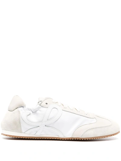 Loewe Logo Patch Trainers In Weiss