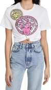 VERSACE AMPLIFIED MEDUSA CROPPED TEE