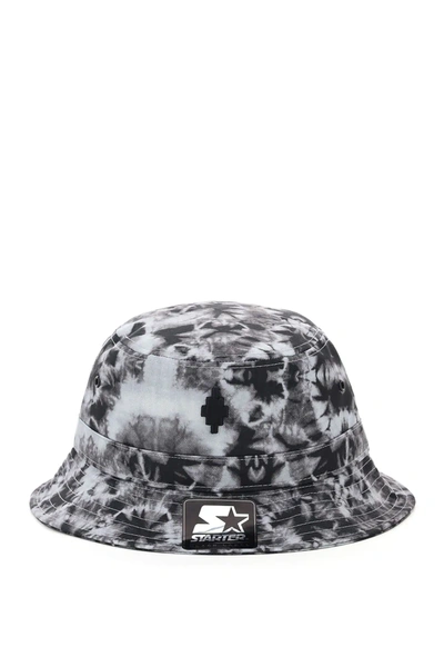 Marcelo Burlon County Of Milan Starter Cross Tie-dye Bucket Hat In Grey,black