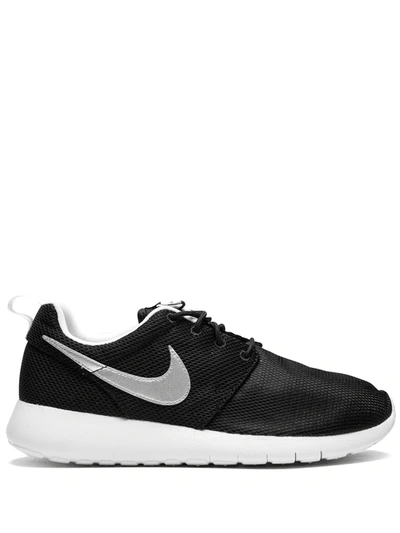 Nike Roshe One Low-top Sneakers In Black