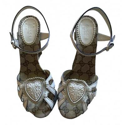 Pre-owned Gucci Leather Sandals In White
