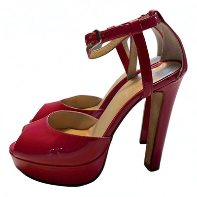 Pre-owned Blumarine Patent Leather Sandals