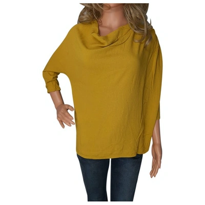 Pre-owned American Vintage Yellow Viscose Top
