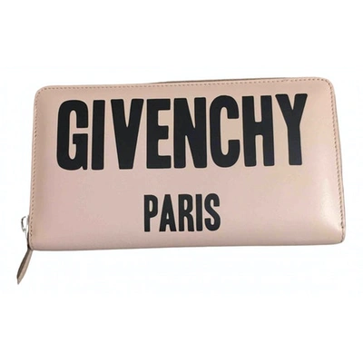 Pre-owned Givenchy Gv Leather Clutch In Other