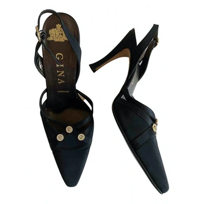 Pre-owned Gina Cloth Sandals In Black