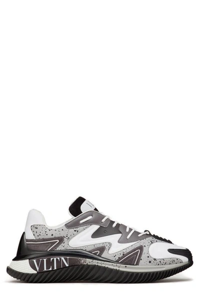 Valentino Garavani Wade Runner Vltn Leather Trainers In Grey