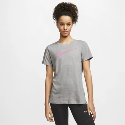 Nike Women's Dry Logo Training T-shirt In Carbon Heather,heather,pink Rise