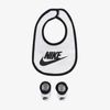Nike Baby (0-6m) Bib And Booties Box Set (white)