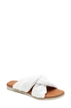 Andre Assous Tristan Terry Flat Sandal In White