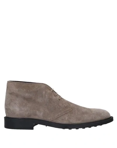 Tod's Ankle Boots In Grey