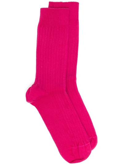 Baserange Ribbed Cotton-blend Socks In Pink