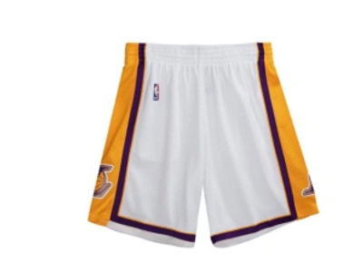 Mitchell & Ness Men's Los Angeles Lakers Swingman Shorts In White